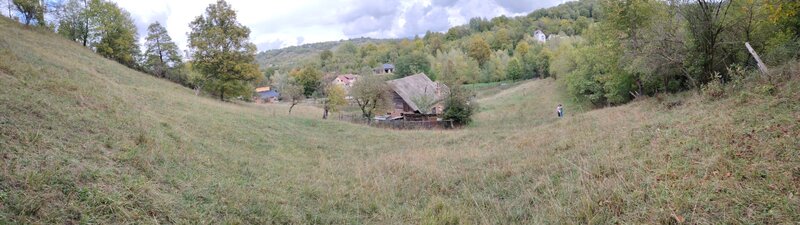 Valea Rumanestilor, str. Rujoi, Campulung, judetul Arges.